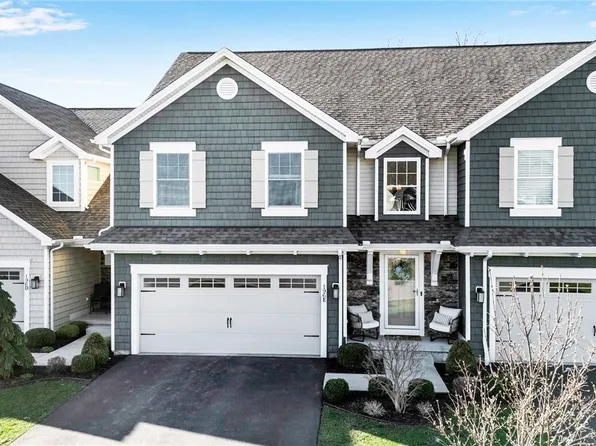 196 Northill Dr Unit E, Buffalo, NY 14221