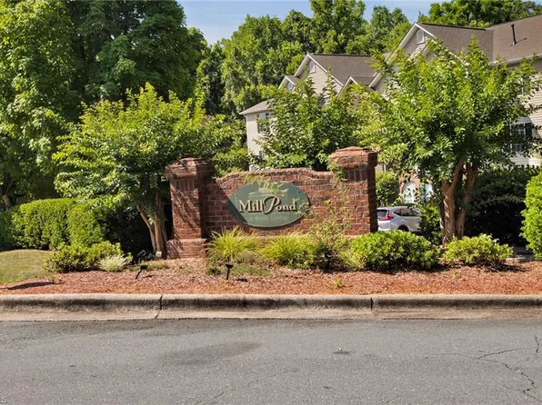 433 Mill Pond Dr, Winston Salem, NC 27106