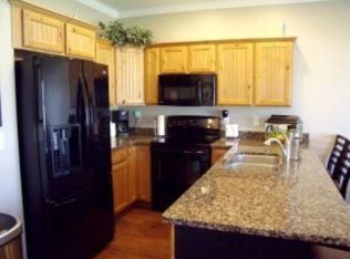 3380 Brynn Ave APT 1, West Haven, UT 84401