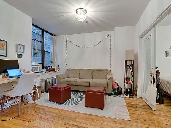 2nd image of 114 E 28th St #3A1