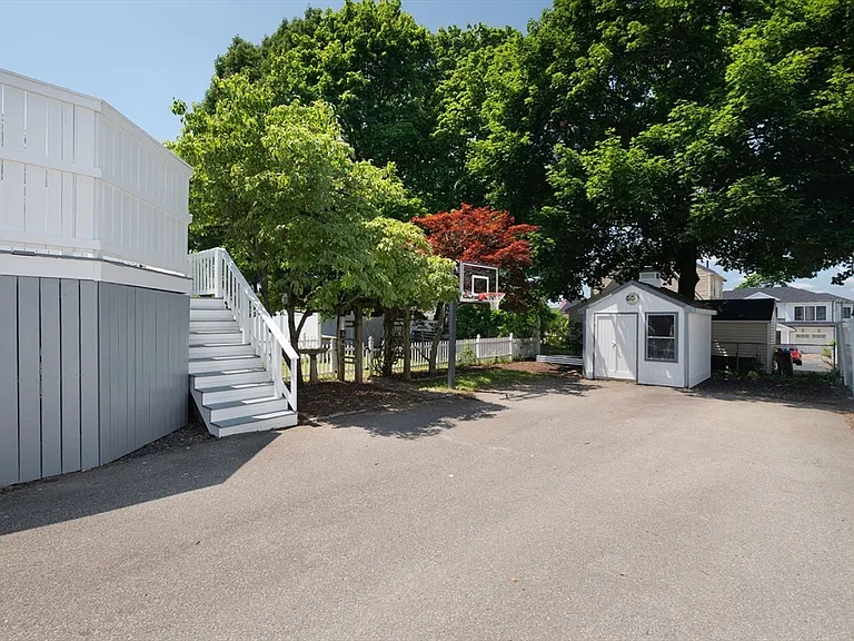 309 Hillside Ave — Photo 34