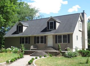 29 Van Dewark Rd, Middletown, NY 10941