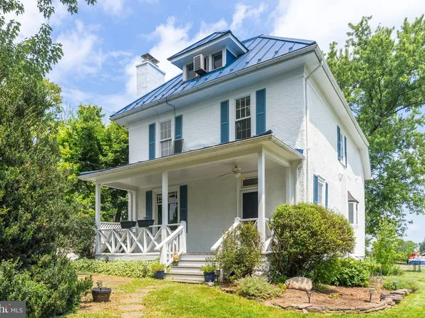 64 Salem Church Rd, Boyce, VA 22620