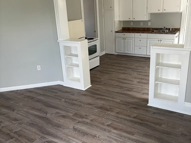 52 Howe St #2 — Photo 5
