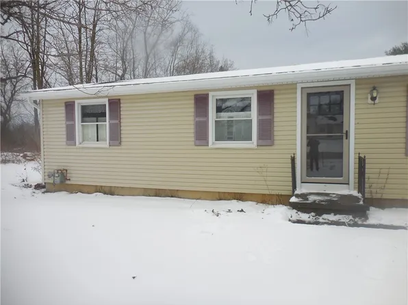 338 Main St S, Perry, NY 14530