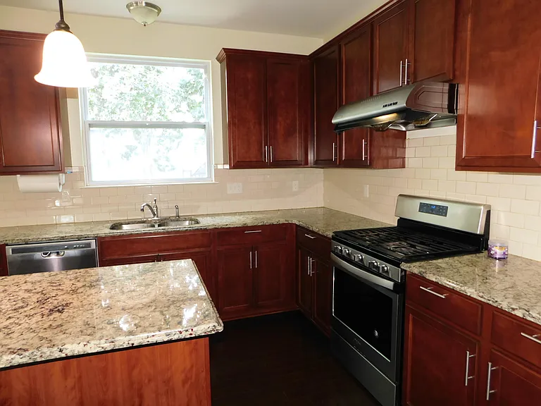 4251 Lilac Ln — Photo 10
