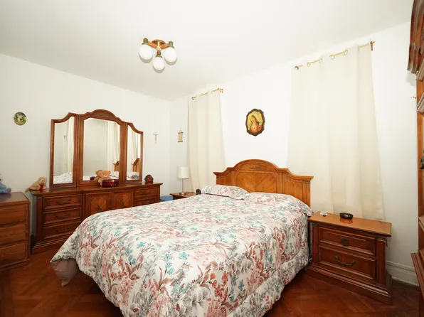 1636 Dahill Road image 6 of 19