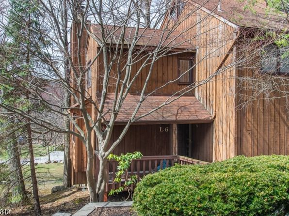 4 Village Way #6, Vernon Twp., NJ 07462