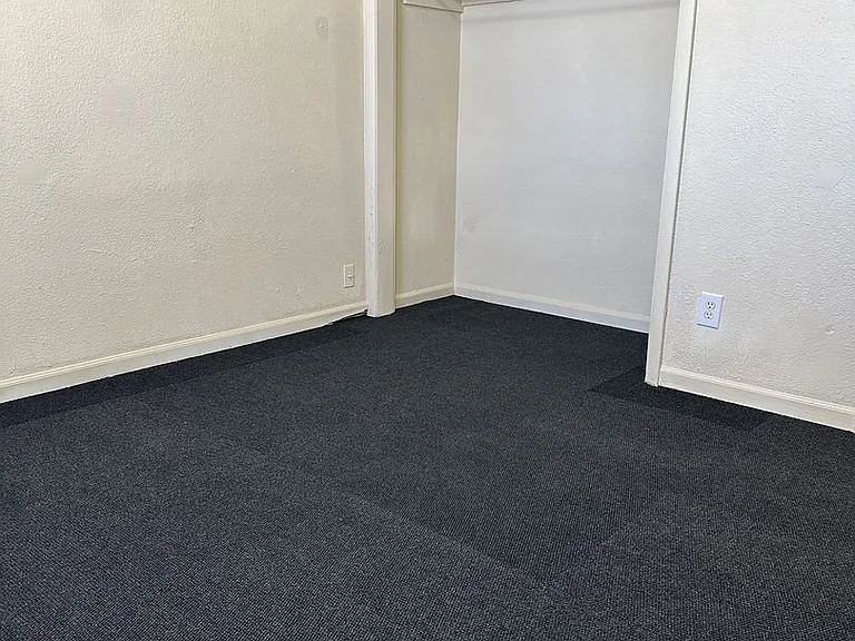 3413 SW Brendan Ave — Photo 6