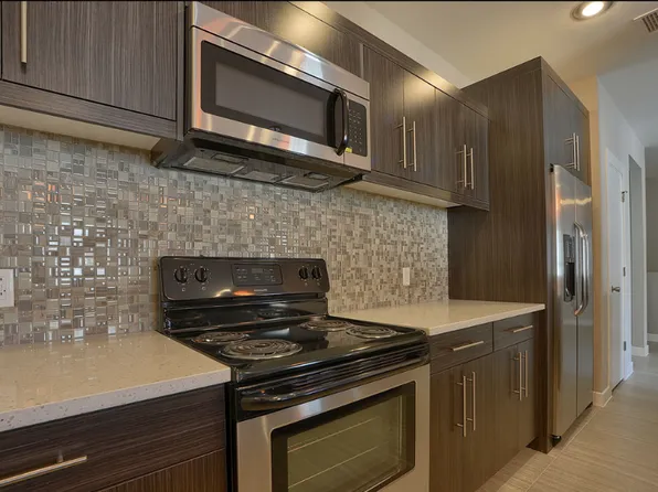 Moderno Village Apartments and Town Homes