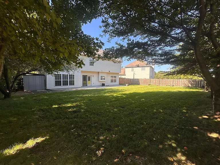 9406 Harlow Ct — Photo 30