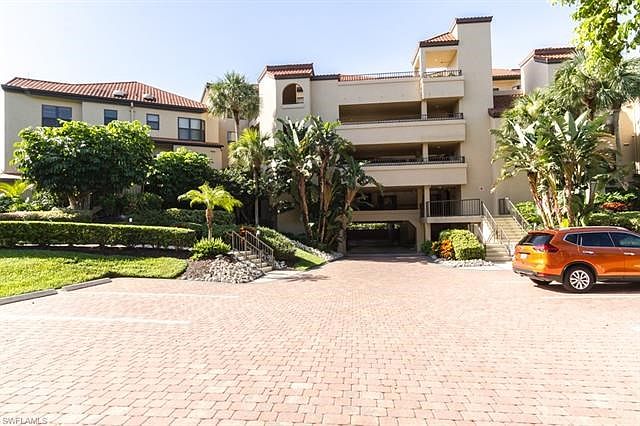 1st image of 303 La Peninsula Blvd #303
