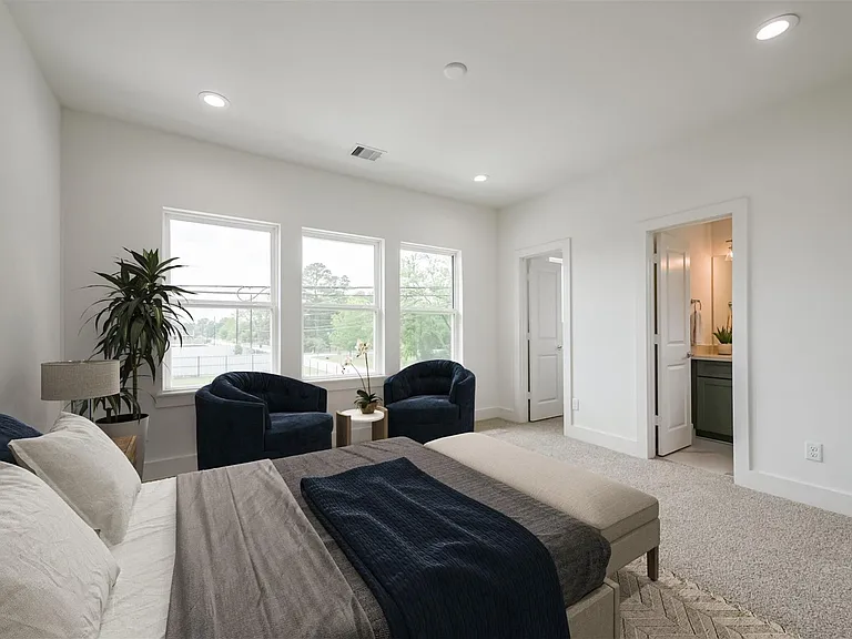 5630 Balbo St — Photo 37