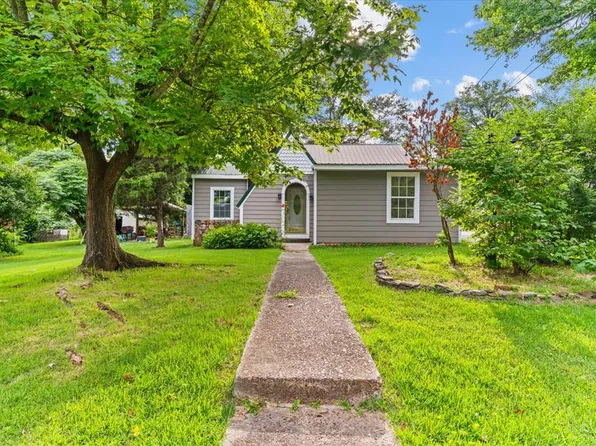 406 Lester Ave, Dalton, GA 30721