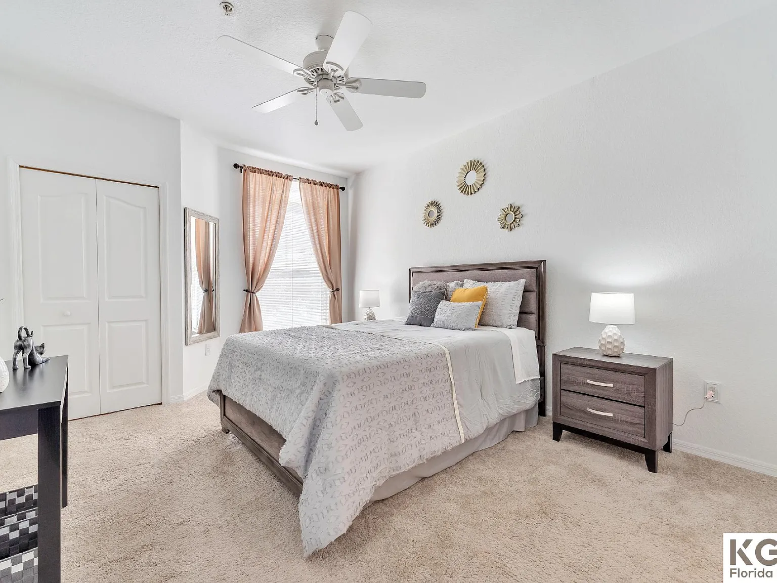 2 bed, $4,470 — Photo 2