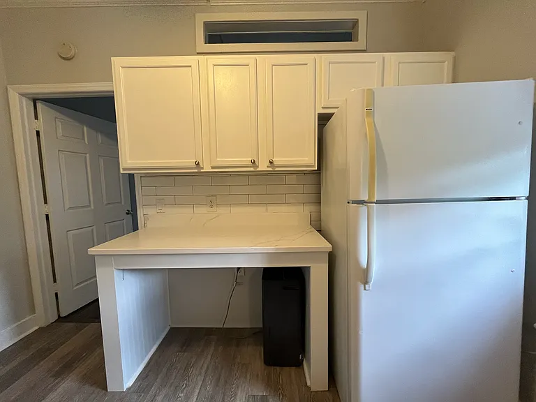 310 N Bennett St — Photo 9