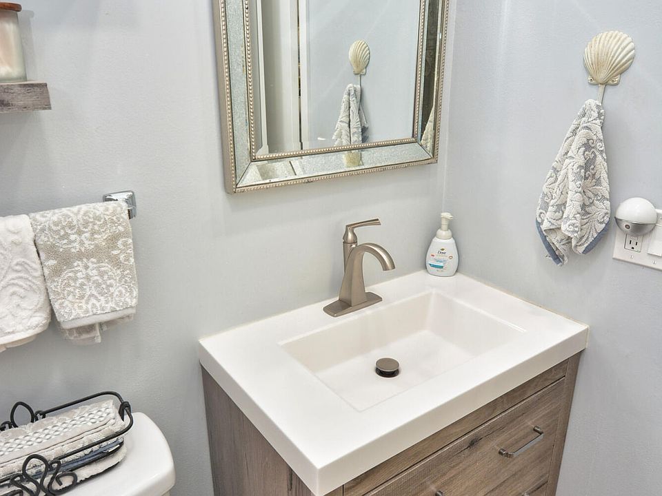 1st image of 1225 NW 21st Street #2104