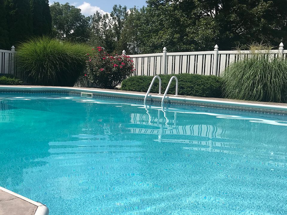 Beautiful backyard 
