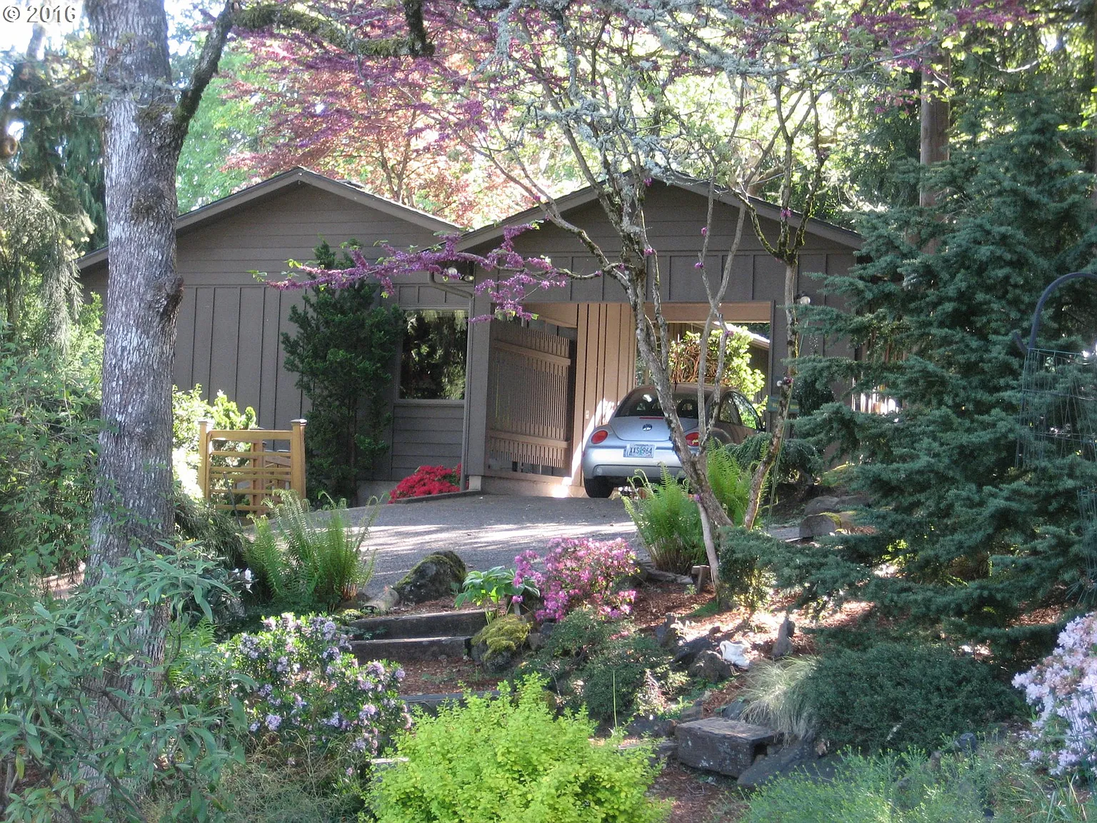 2385 Cleveland St photo 1