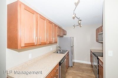 3rd image of 2513 Knight Dr APT 14
