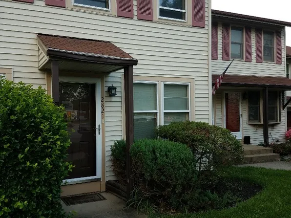 2821 Chablis Cir, Woodbridge, VA 22192