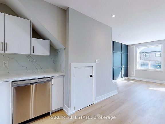 3rd image of 600 Marlee Ave #A