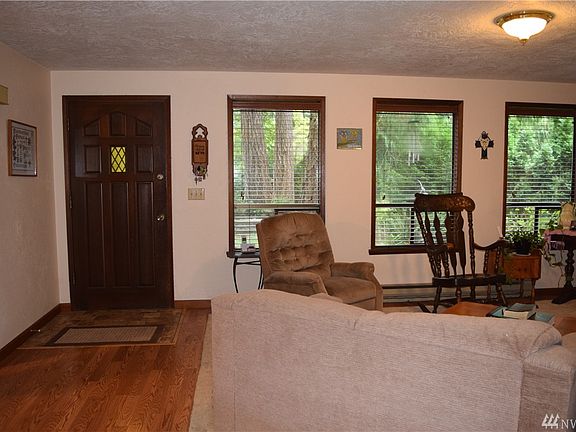5th image of 1381 E Saint Andrews Dr N