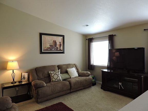 5th image of 5021 Canter St