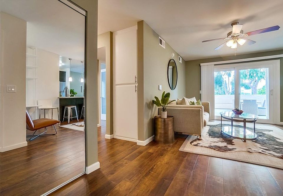 1st image of 821 Austin Ave APT 306