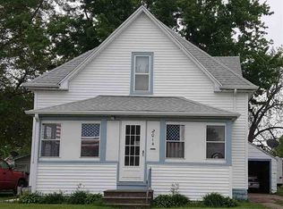 2014 Mulberry St, Waterloo, IA 50703