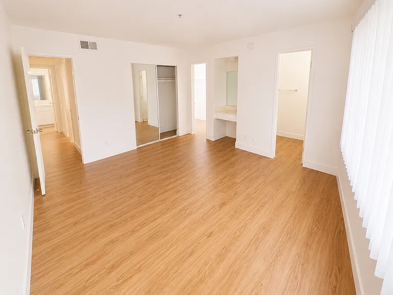 NAT - Natick Villas — Photo 20