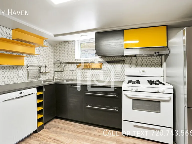 802 S Sherman St — Photo 7