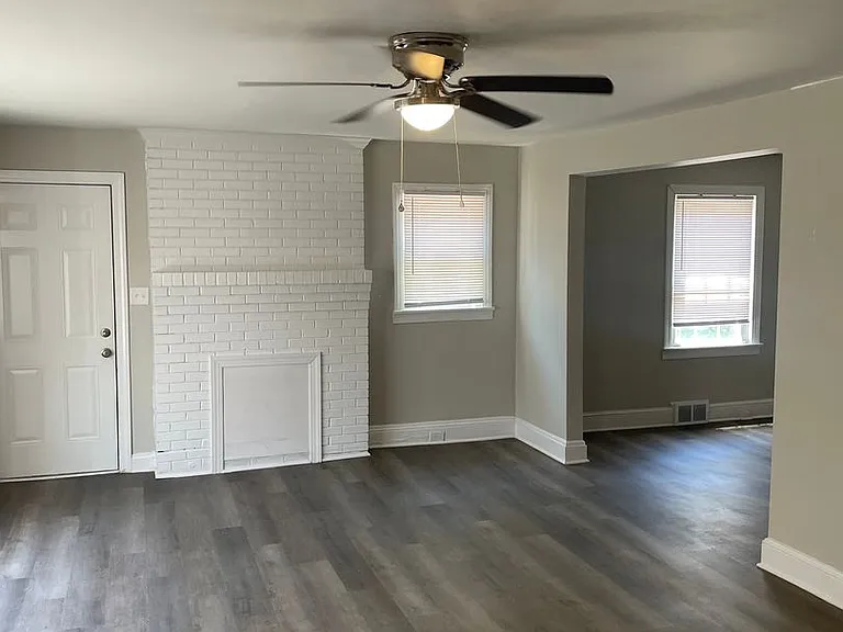 3438 Harmon Rd — Photo 2