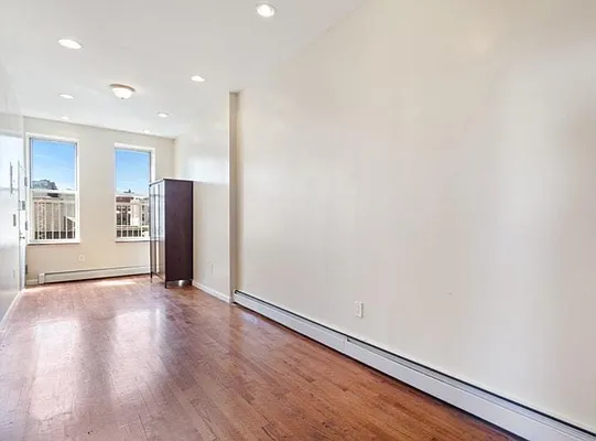 Rented by Highline Residential | media 12