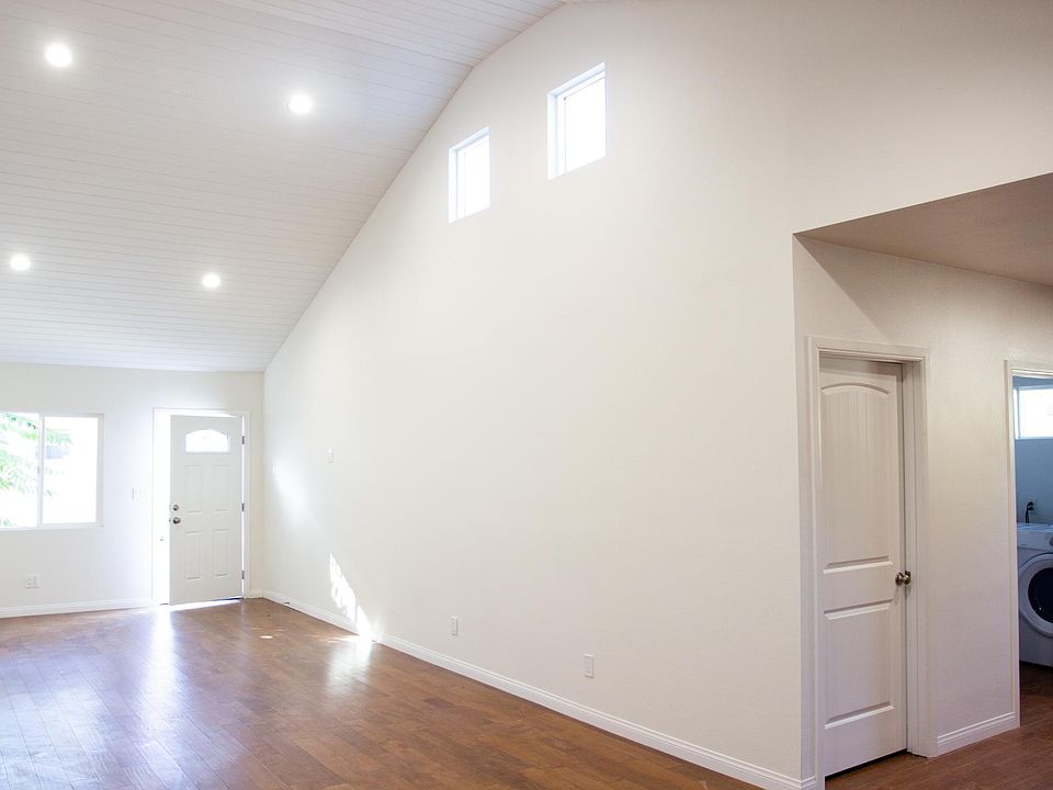 1st image of 7332 Zelzah Ave