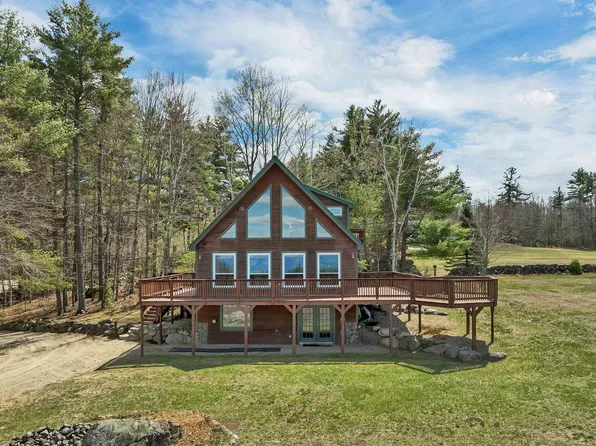 59 Effingham Road, Ossipee, NH 03864