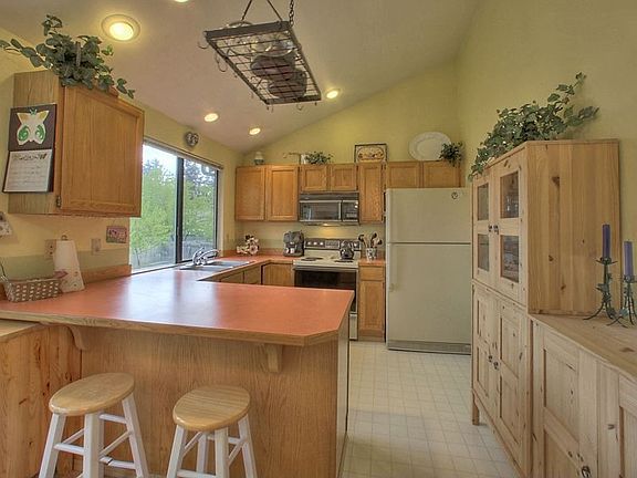 2nd image of 20453 105th Pl SE