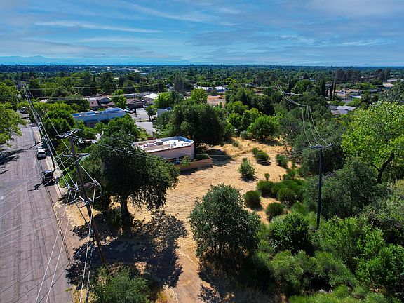 4th image of 1875 Sonoma St