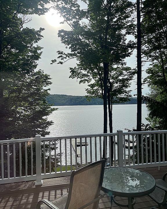 2nd image of 74 Glen Rd