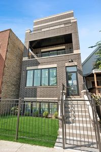 2942 N Elston Ave #3, Chicago, IL, 60618