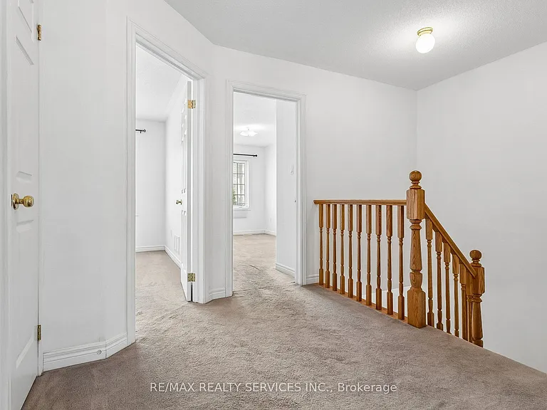 1385 Costigan Rd — Photo 14