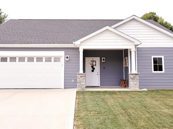 1018 W Water St, Berne, IN 46711