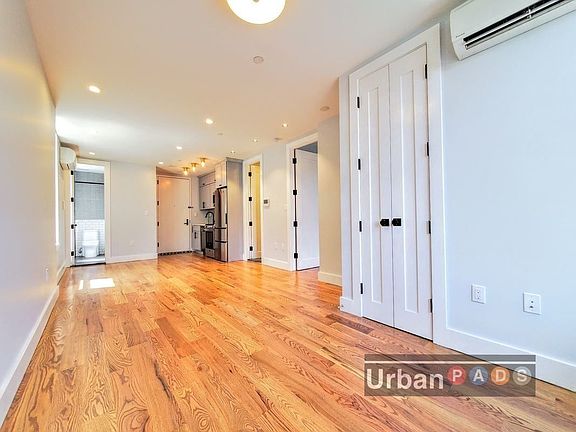 4th image of 1160 Rogers Ave #2K