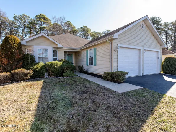 3 Lake Ridge Boulevard, Whiting, NJ 08759