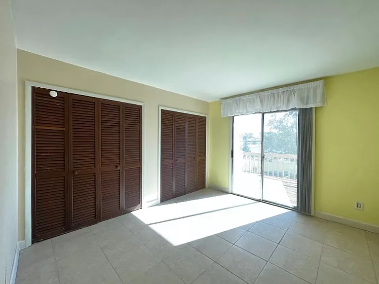 121 Caribbean St #8B — Photo 7