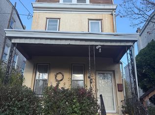 4407 Dexter St, Philadelphia, PA 19128