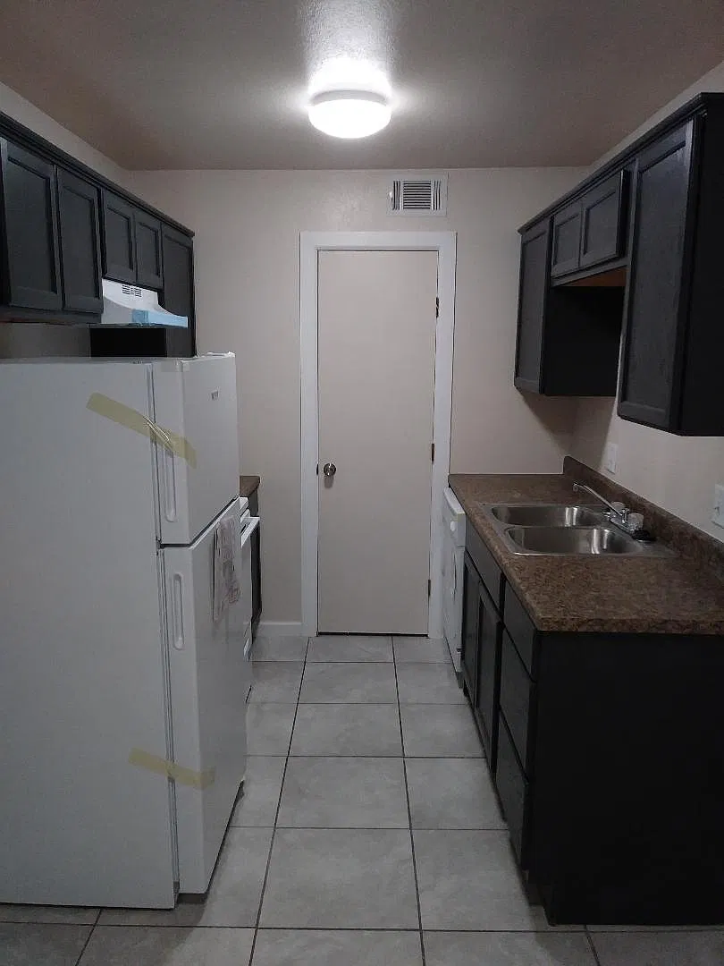 1 bed, 650 sqft, $700 — Photo 3