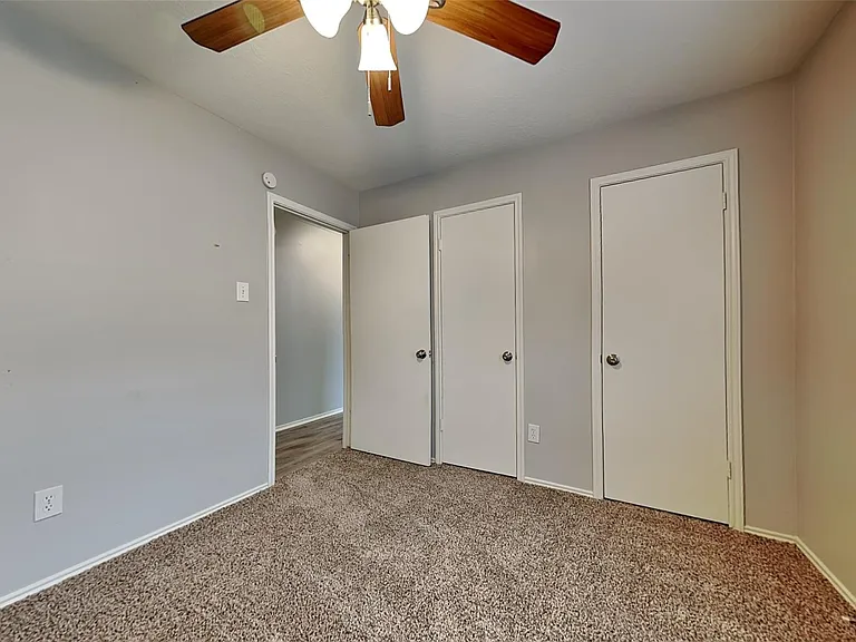 26010 Richards Rd — Photo 12