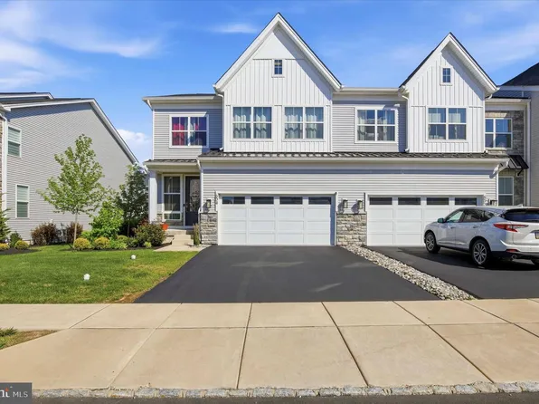 604 McNair Dr, Warrington, PA 18976