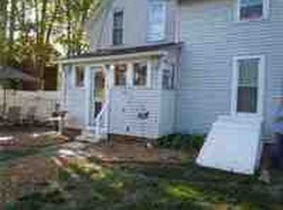 921 W 6th St, Waterloo, IA 50702